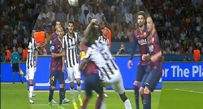 重庆铜梁龙冲超成功，重庆足球时隔4个赛季重返中超